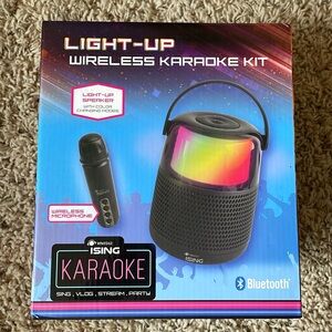 Light up Wireless Karaoke Kit Bluetooth New